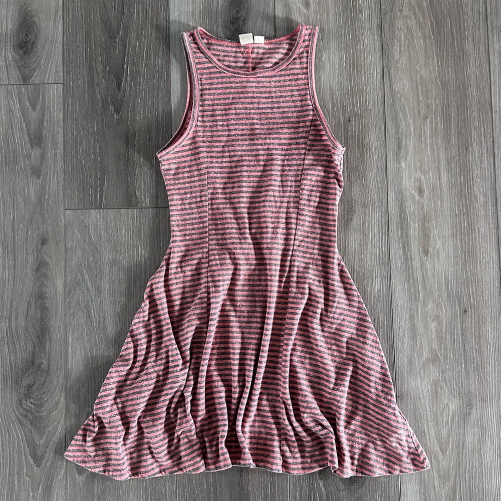 Striped Roxy Dress - Picture 3 of 7